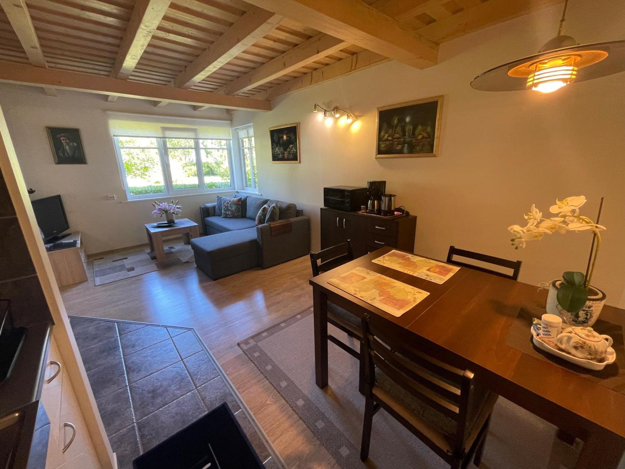 Kaesmu Merekalda Apartments - Adults Only Room photo
